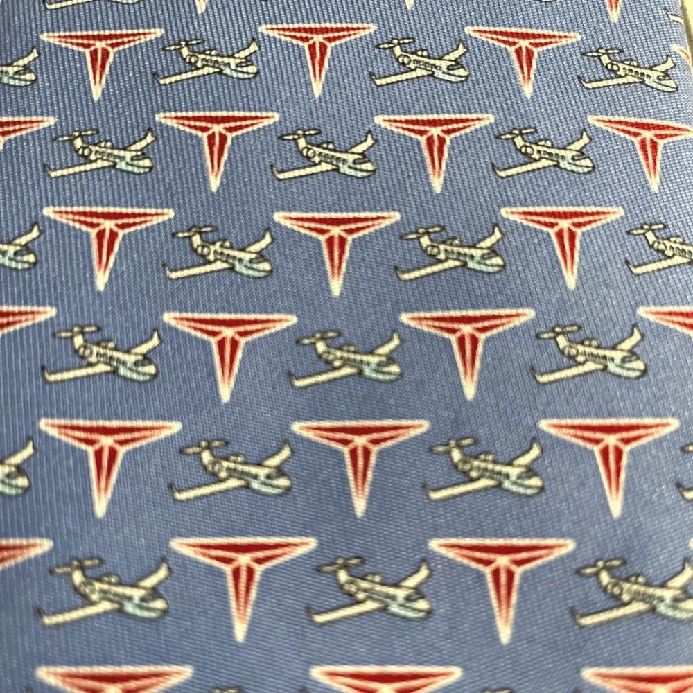 Vineyard Vines Custom Collection Triumph Necktie‎ Silk Blue Airplane Pilot